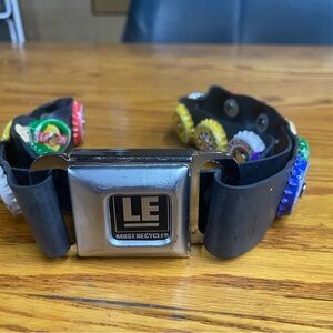 LE Bottle Cap belt